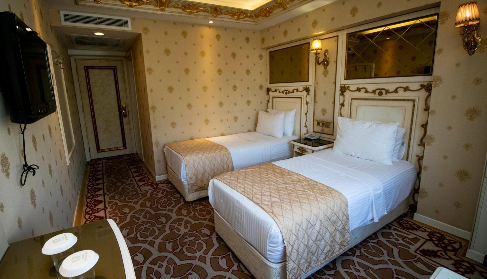 Hotel Buyuk Hamit Istanbul Exterior photo